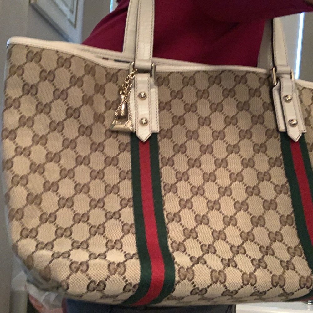 Gucci Tote Bag. - Picture 3 of 8